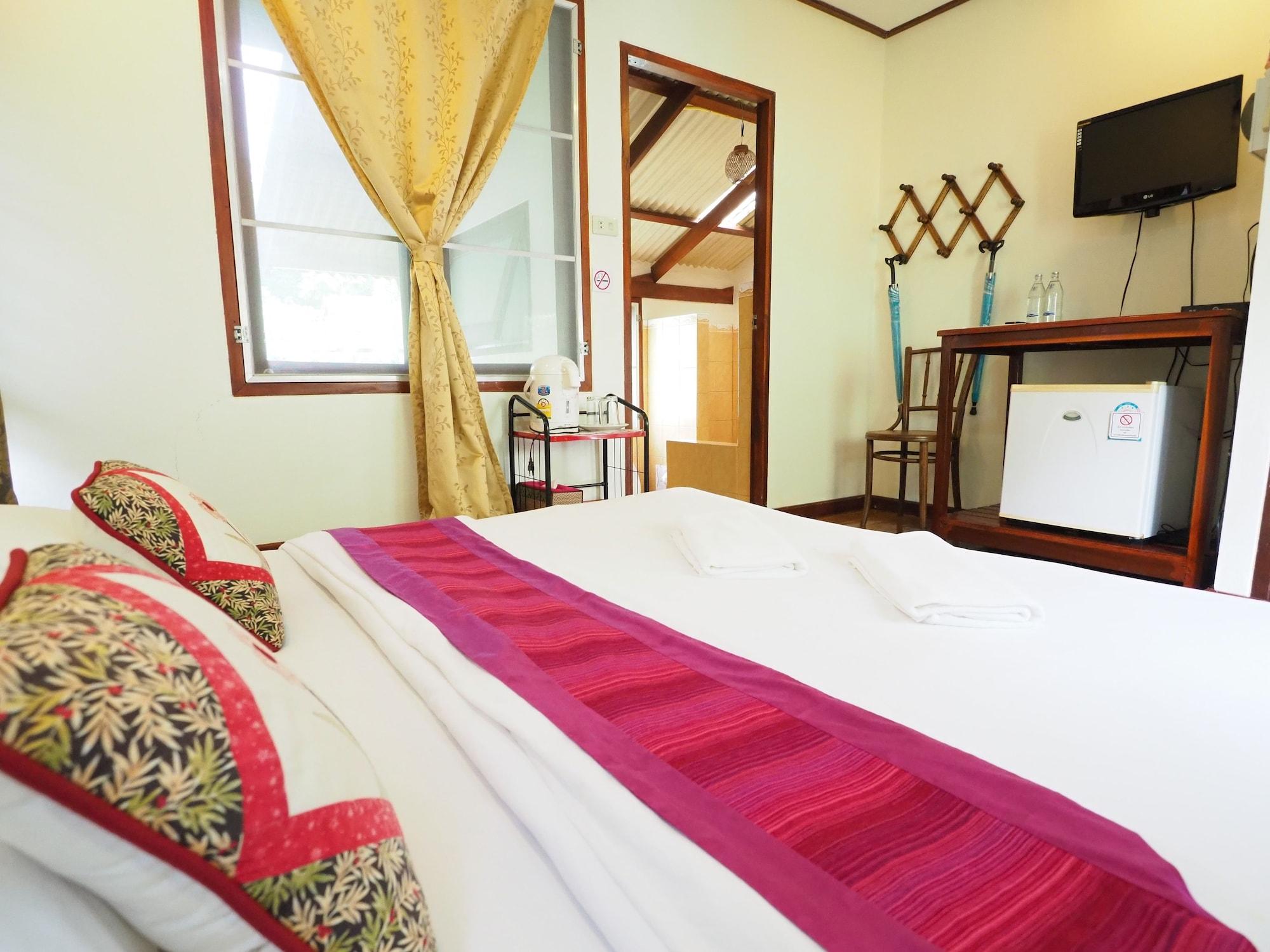 Baan Pun Sook Resort Praia de Chao Lao Exterior foto