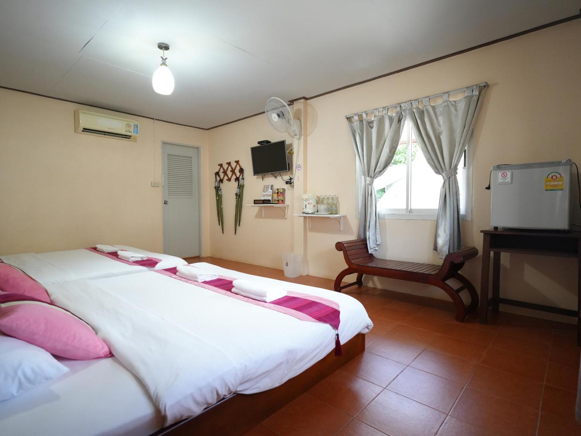 Baan Pun Sook Resort Praia de Chao Lao Exterior foto