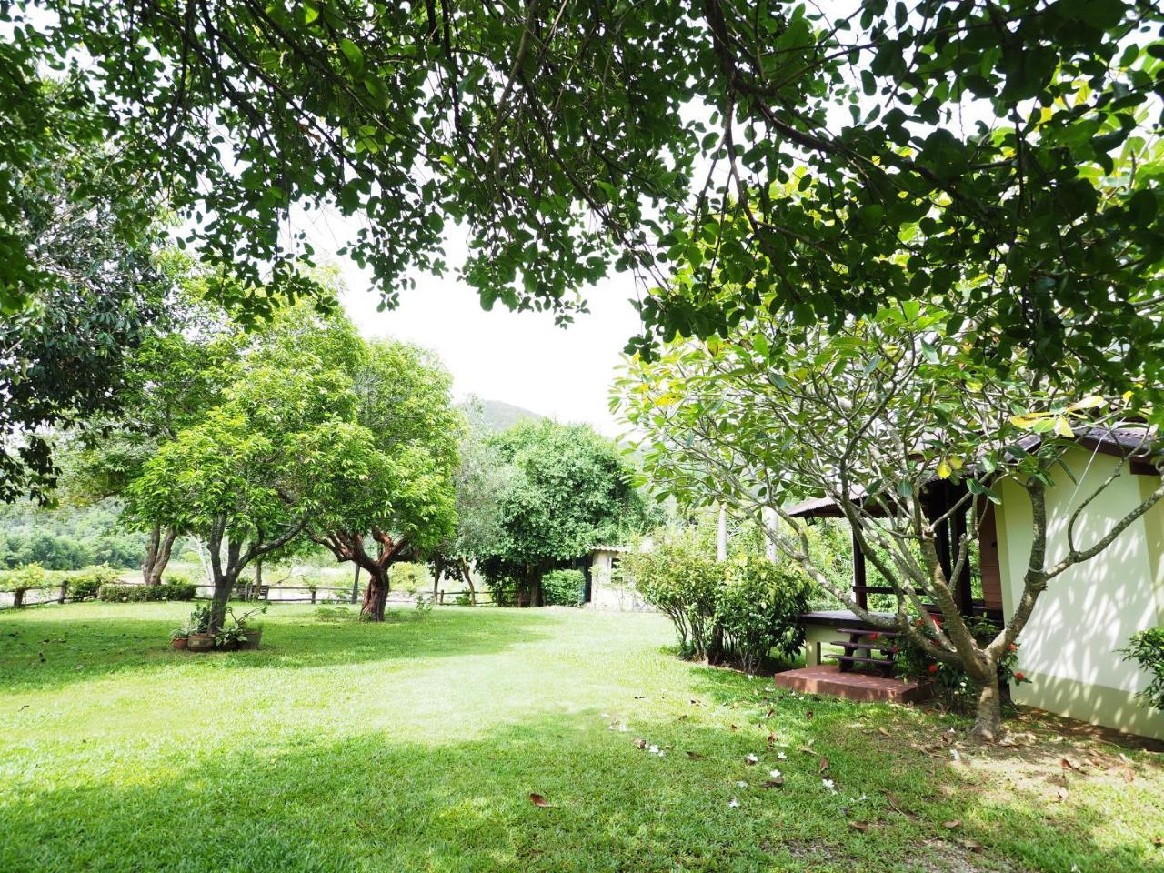 Baan Pun Sook Resort Praia de Chao Lao Exterior foto