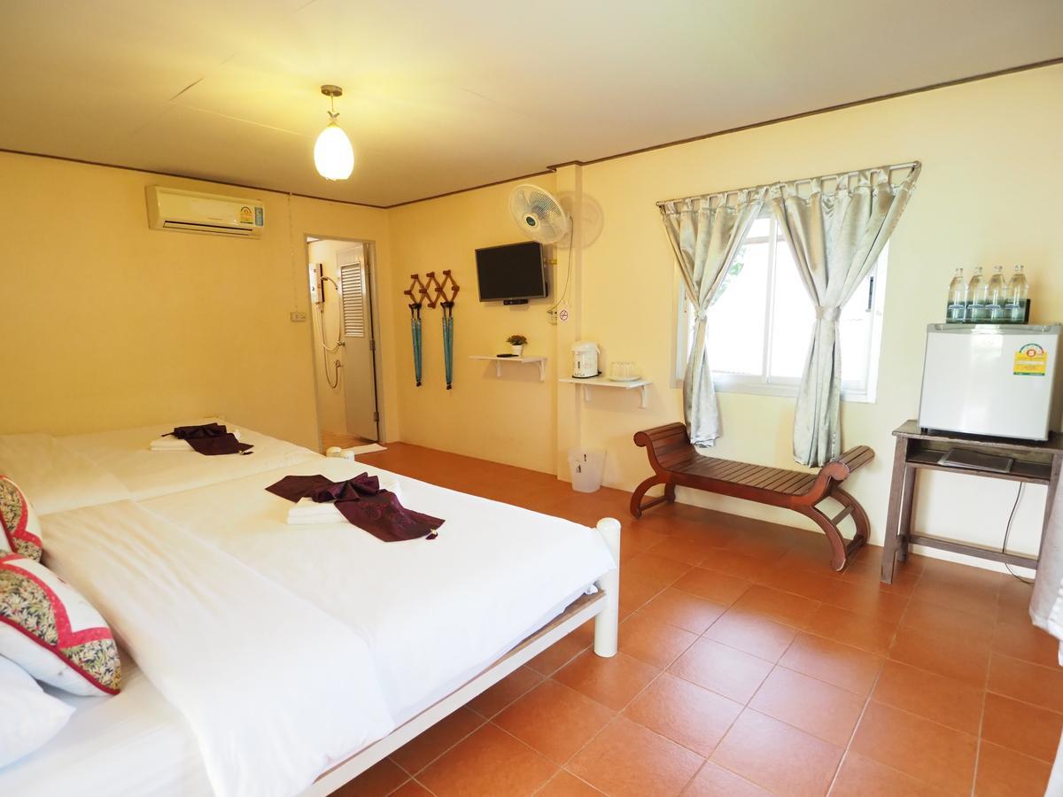 Baan Pun Sook Resort Praia de Chao Lao Exterior foto